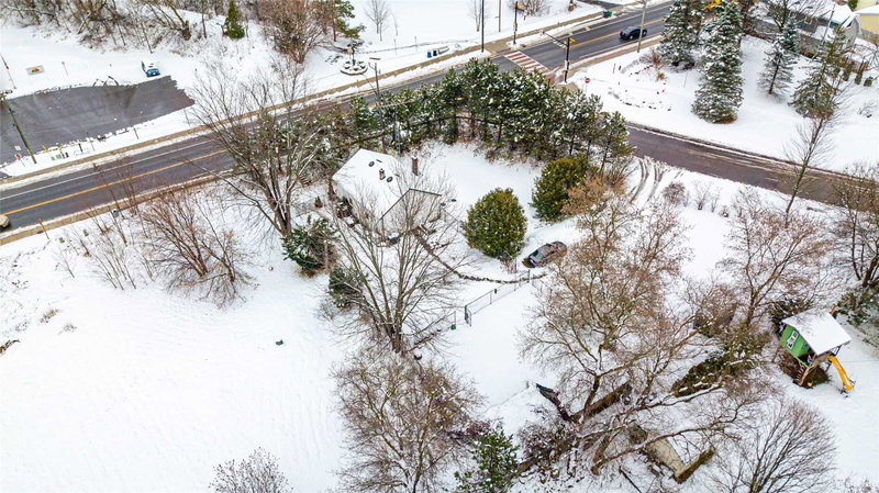 44 Brawton Dr, Caledon, L7E0E1 | Image 2