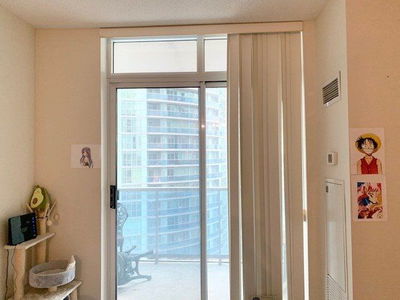 Unit 1008 — 90 Absolute Ave, Mississauga - City Centre image-0-4