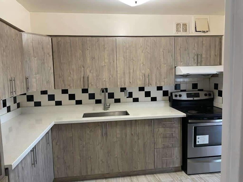 402 - 3555 Derry Rd E, Mississauga, L4T1B2 | Image 2