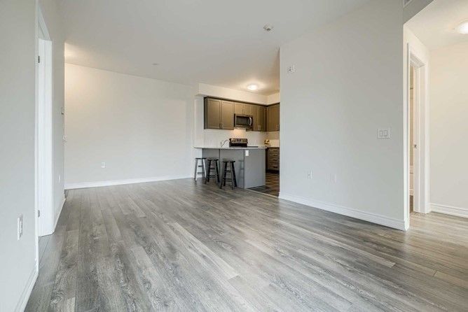 305 - 2375 Bronte Rd, Oakville, 16M1P5 | Image 3