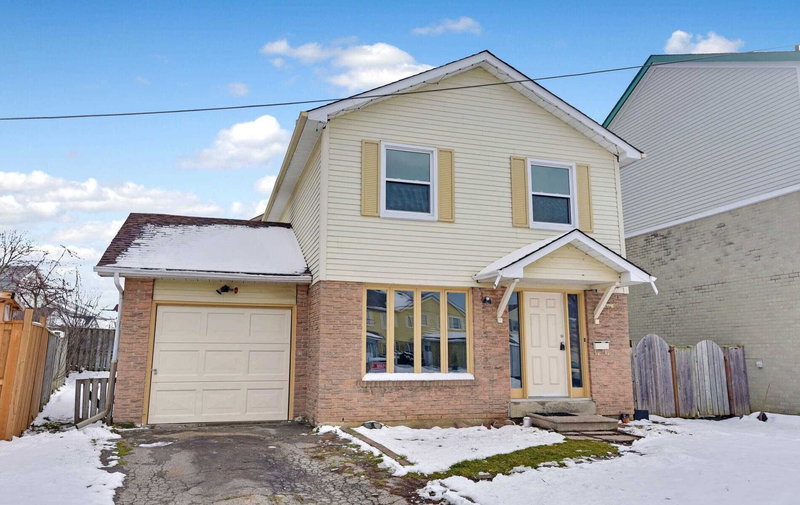 48 Traverston Crt, Brampton, L6Z1C9 | Image 2