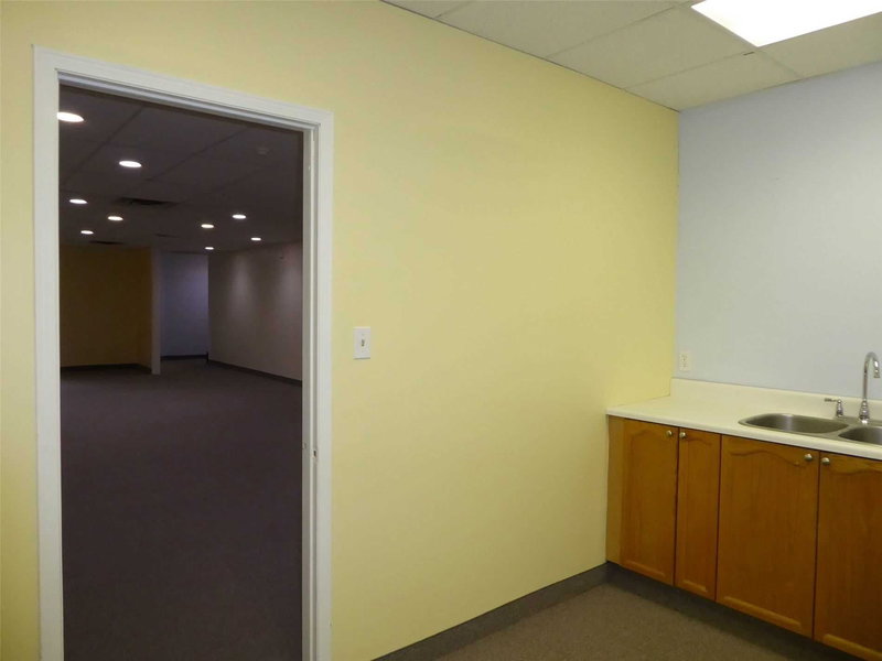 106 - 72 Mill St, Halton Hills, L7G2C9 | Image 3