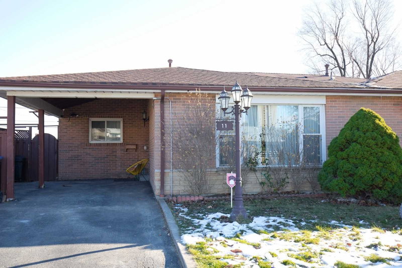 11 Cathcart Cres, Brampton, L6T2A4 | Image 3
