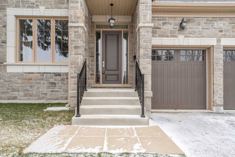 317 La Rose Ave, Toronto, M9P 1B8 | Image 3