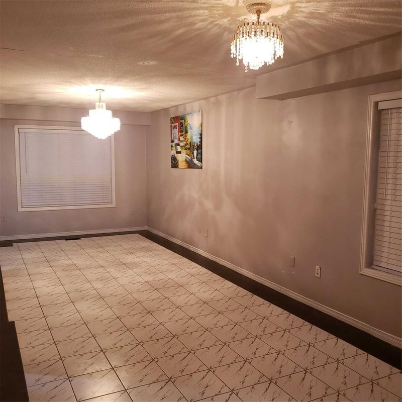 2538 Raglan Crt, Mississauga, L5M5L5 | Image 3