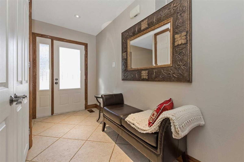 11 Meadow Dr, Caledon, L7K1A2 | Image 3