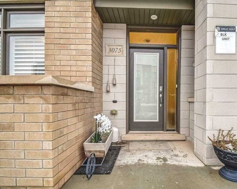 3075 Ernest Appelbe Blvd, Oakville, L6H7C3 | Image 3