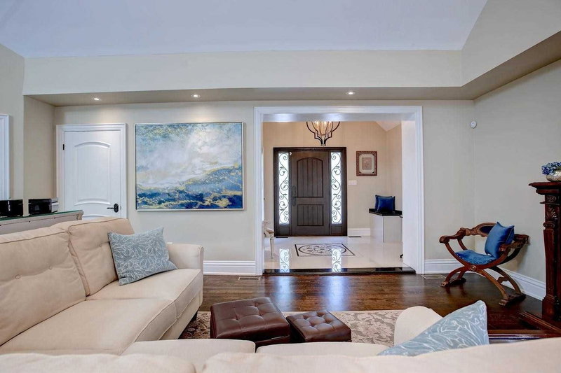 1480 Clarkson Rd N, Mississauga, L5J2W9 | Image 3