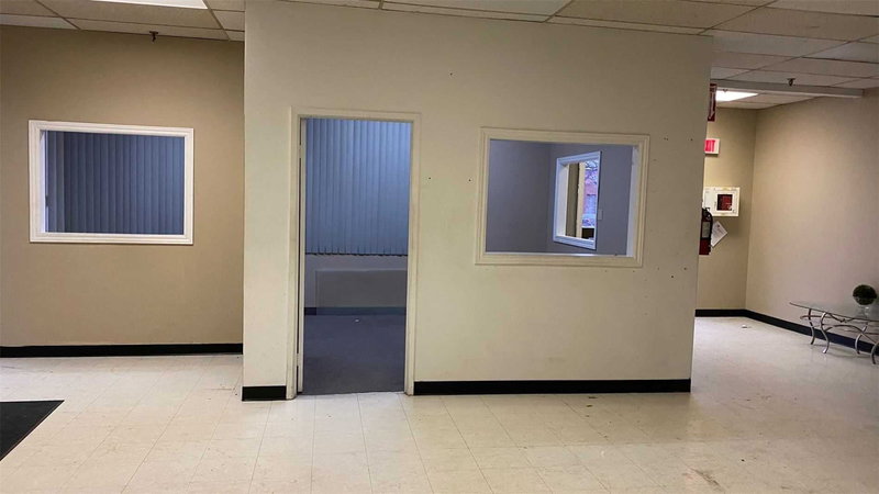 14 - 2470 Lucknow Dr, Mississauga, L5S 1J9 | Image 2