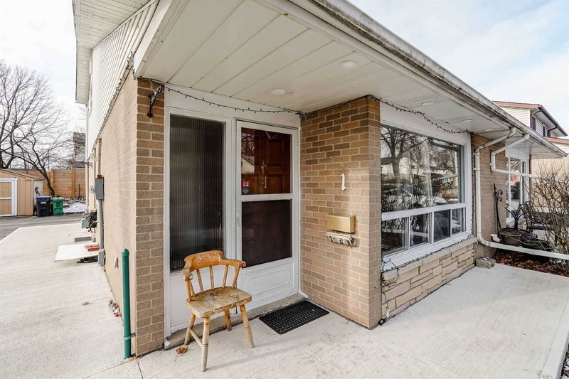 1 Tindale Rd, Brampton, L6V2G8 | Image 3