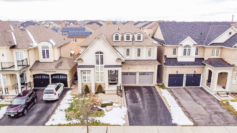 32 Eaglesprings Cres, Brampton, L6P2V9 | Image 3