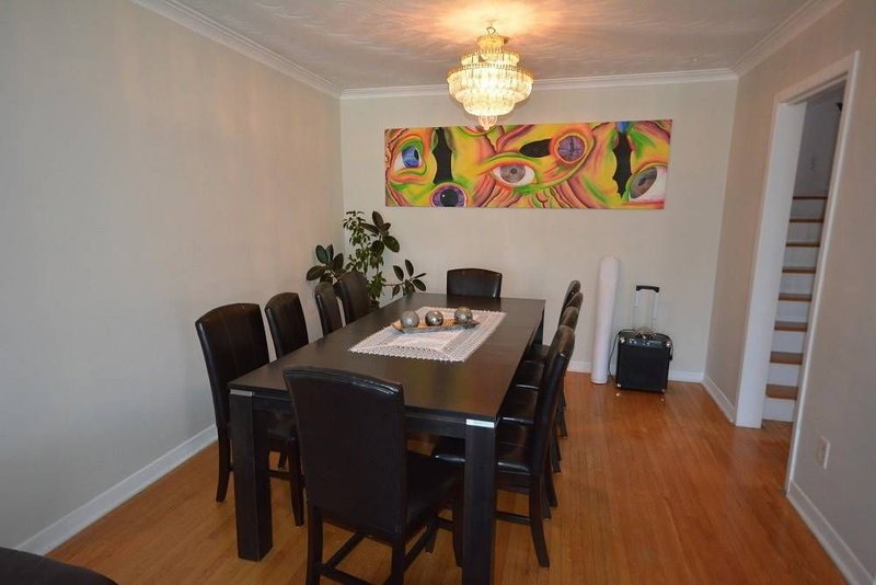 3622 Molly Ave, Mississauga, L5A3M5 | Image 3