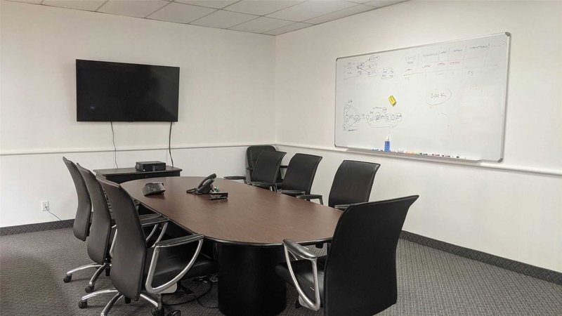 9 - 2798 Thamesgate Dr, Mississauga, L4T4E8 | Image 2