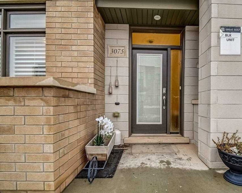 3075 Ernest Appelbe Blvd, Oakville, L6H7C3 | Image 3