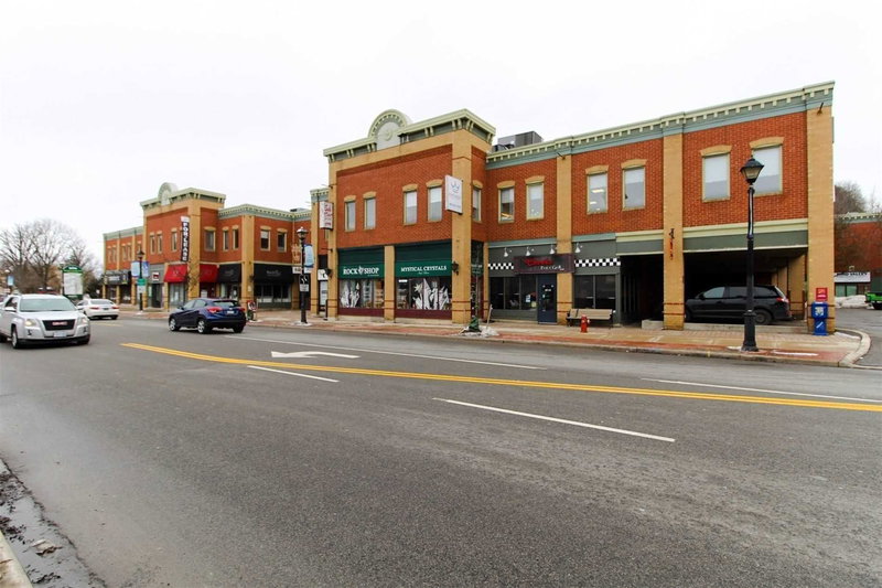 Q9 - 18 King St E, Caledon, L7E 1E8 | Image 2