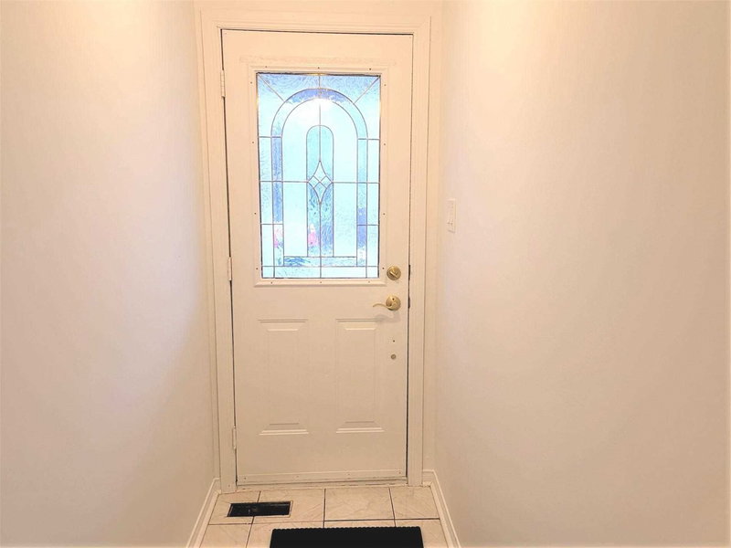 128 Dynevor Rd, Toronto, M6E 3X2 | Image 3