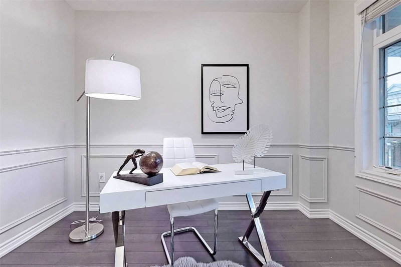 92 Colville Pl, Milton, L9E1G8 | Image 3