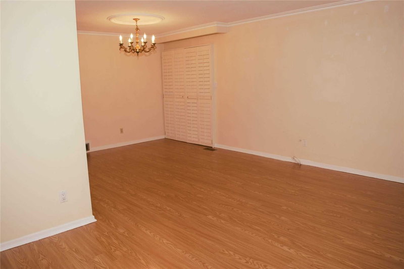 Upper - 50 Wheelwright Cres, Toronto, M3N1V3 | Image 3