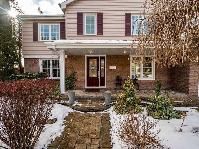 2 Cantrill Crt, Brampton, L6Z1A3 | Image 2