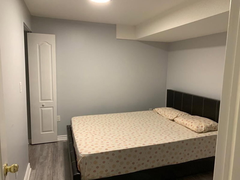 Bsmt - 79 Breton Ave, Mississauga, L4Z 4K5 | Image 2