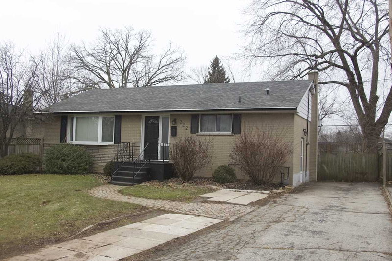 Upper - 222 Hammersmith Crt, Burlington, L7L4N7 | Image 2