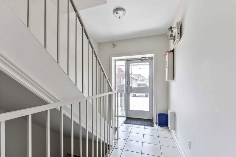 775 Ossington Ave, Toronto, M6G3T8 | Image 2