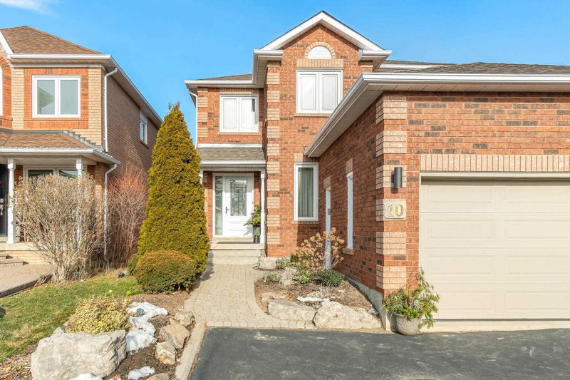 10 Hepburn Cres, Halton Hills, L7G5P9 | Image 2