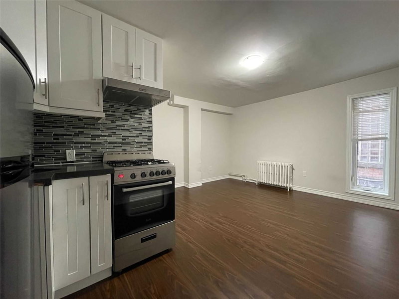 103 - 70 Melbourne Ave, Toronto, M6K1K7 | Image 2