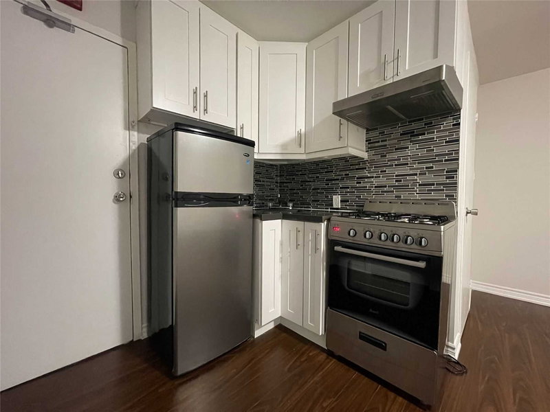 103 - 70 Melbourne Ave, Toronto, M6K1K7 | Image 3