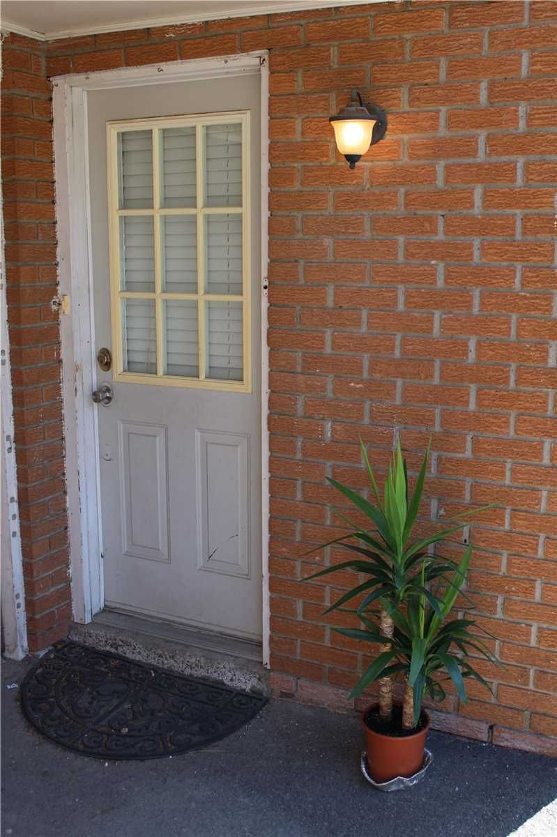 3301 Tallmast Cres, Mississauga, L5L1K1 | Image 2