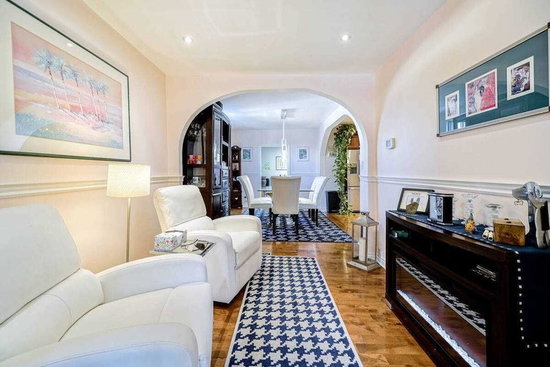 1 Gray Ave, Toronto, M6N4S5 | Image 3