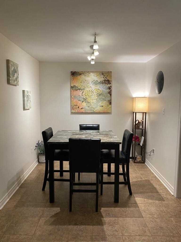 67 - 6035 Bidwell Tr, Mississauga, L5V3E1 | Image 3