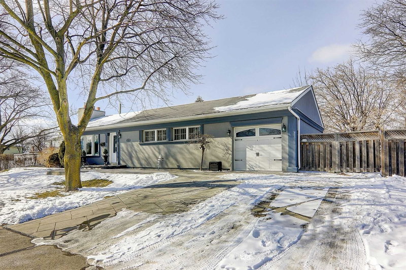 76 Eldomar Ave, Brampton, L6W1R3 | Image 2
