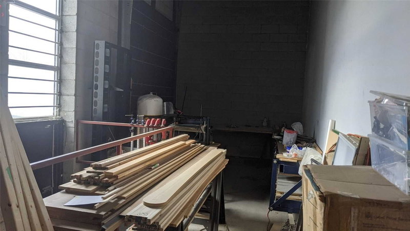 9 - 2798 Thamesgate Dr, Mississauga, L4T4E8 | Image 2