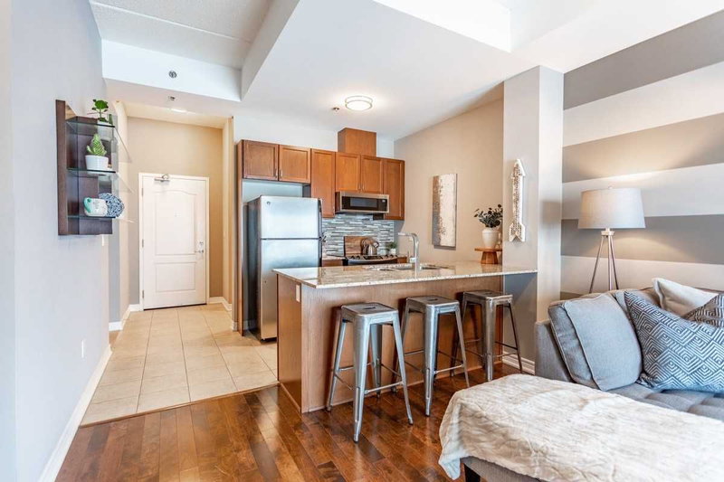 606 - 1419 Costigan Rd, Milton, L9T 2L4 | Image 3