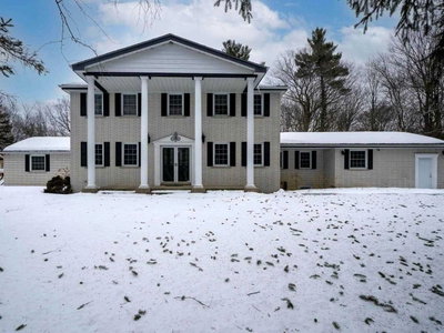 Detached House sold at 62 Gibson Lake Drive, Caledon, Ontario, L7E4B2 - Palgrave - MLS: W5135897