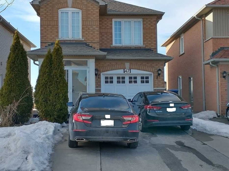 47 Loons Call Cres, Brampton, L6R2G4 | Image 3
