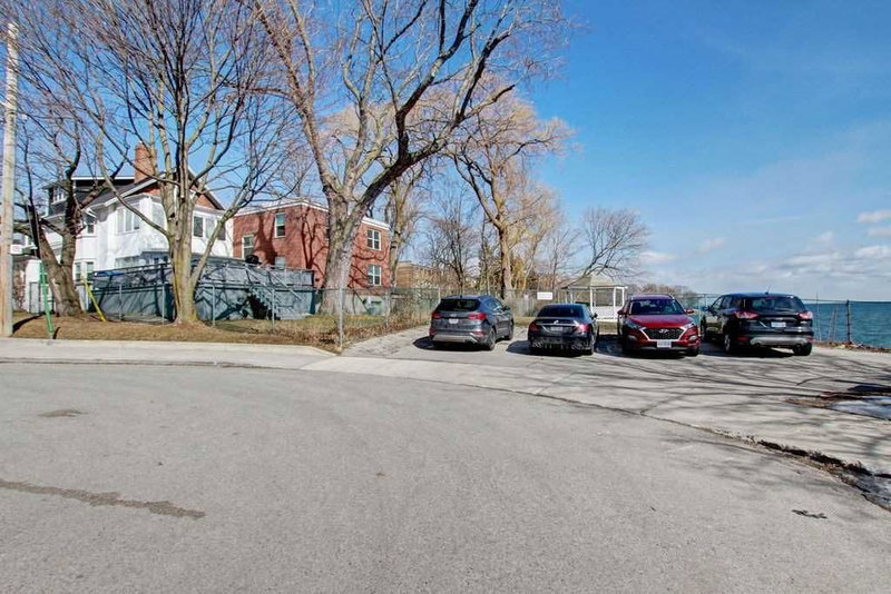 1 Sand Beach Rd, Toronto, M8V2W2 | Image 3