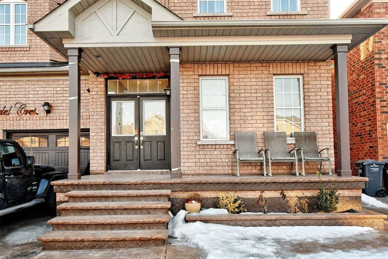 66 Citadel Cres, Brampton, L6P1X8 | Image 2