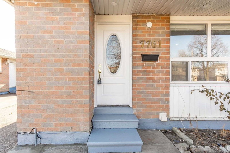 7761 Anaka Dr, Mississauga, L4T3H8 | Image 3