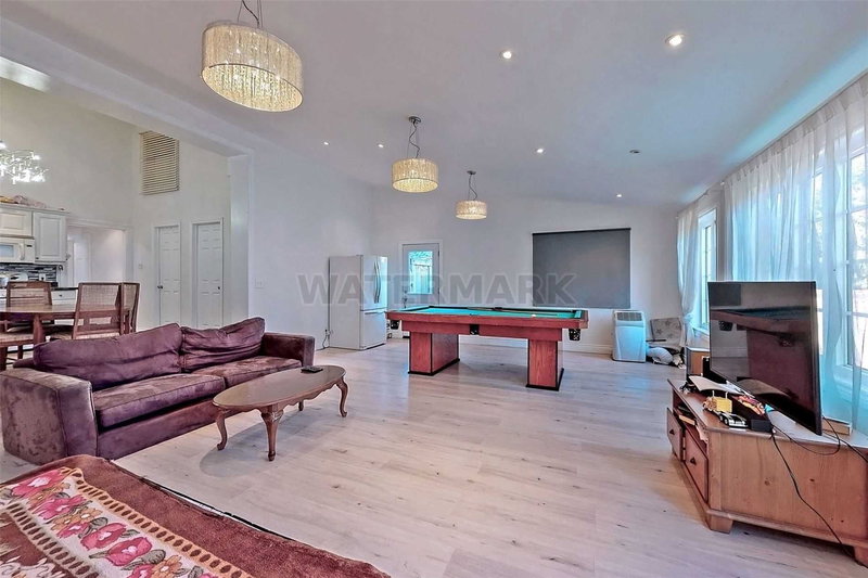 362A Queen St S, Mississauga, L5M1M2 | Image 2