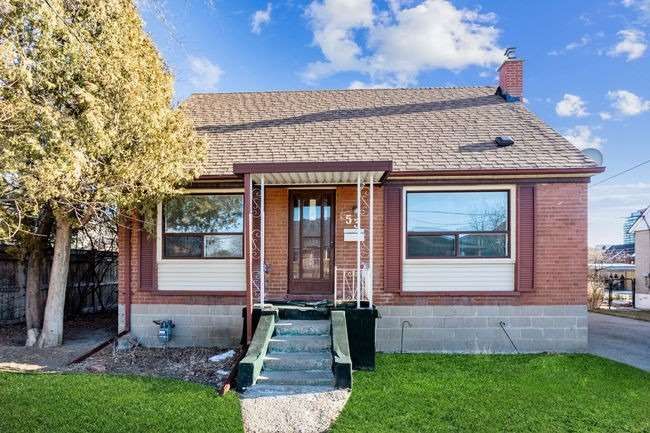 53 Celt Ave, Toronto, M6A1H2 | Image 3