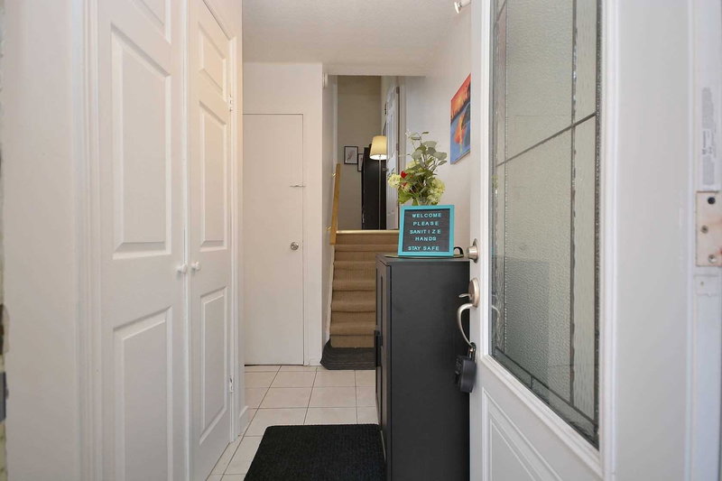 66 - 180 Mississauga Valley Blvd, Mississauga, L5A3M2 | Image 3