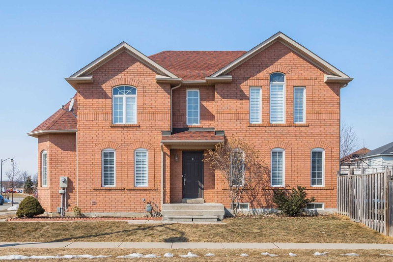 23 Coates Dr, Milton, L9T5R4 | Image 2