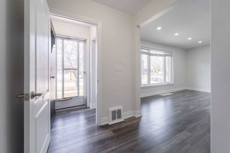 Upper - 64 Florence Dr, Oakville, L6K 1V6 | Image 3