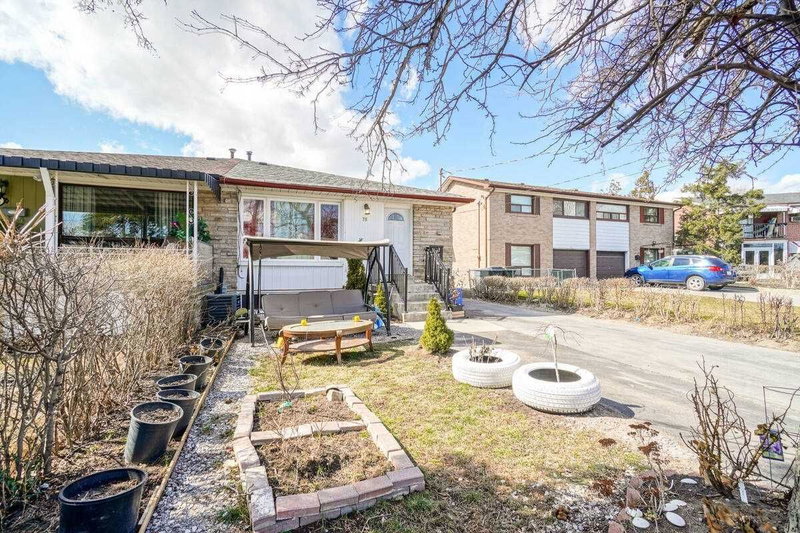 76 Ruthmar Cres, Toronto, M3N2C5 | Image 2