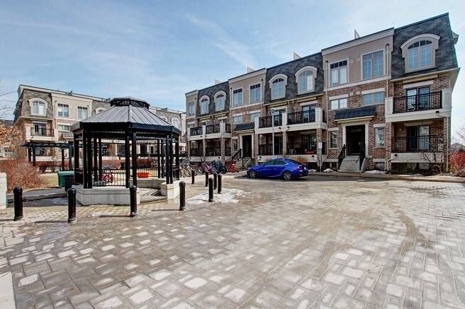 99 - 2441 Greenwich Dr, Oakville, L6M0S3 | Image 2