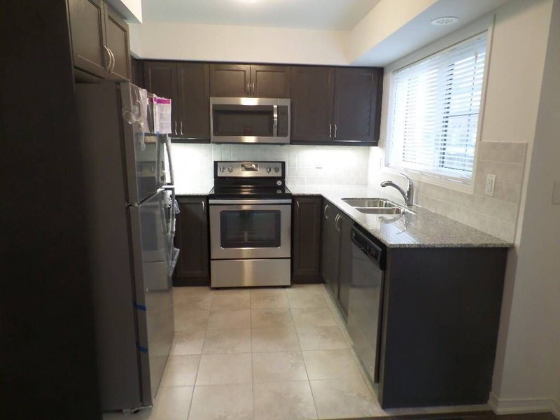 8 - 2472 Post Rd, Oakville, L6H0K1 | Image 3