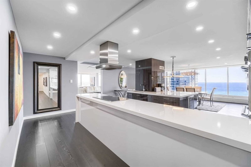 3305 - 2045 Lake Shore Blvd W, Toronto, M8V2Z6 | Image 3