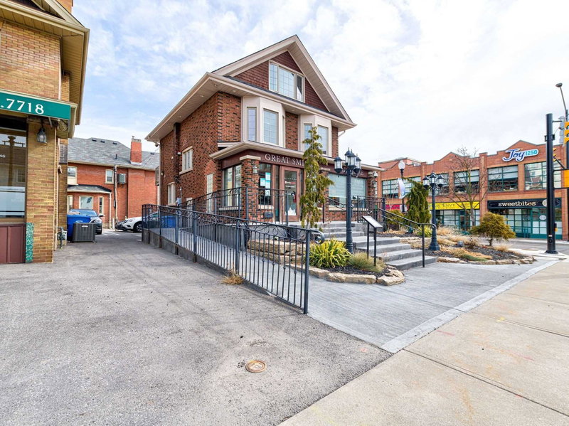 123 Trafalgar Rd, Oakville, L6J 3G4 | Image 2